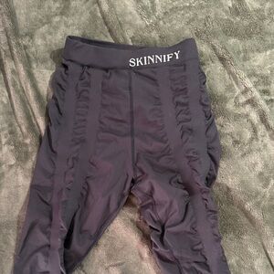 Skinnify Black Leggings